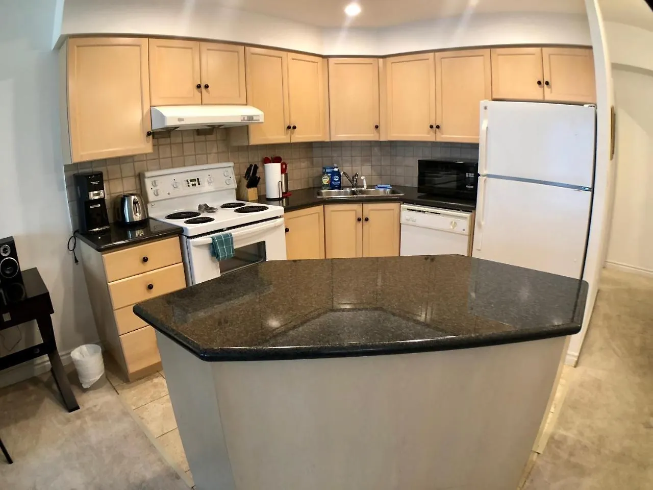 Apartment City Stay Condos - Downtown Toronto, Simcoe Street